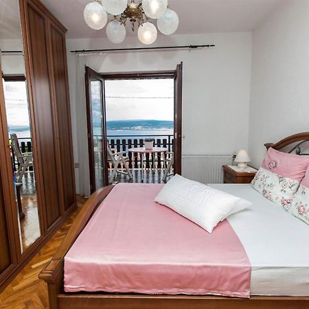 Apartments With A Parking Space Crikvenica - 11307 Экстерьер фото
