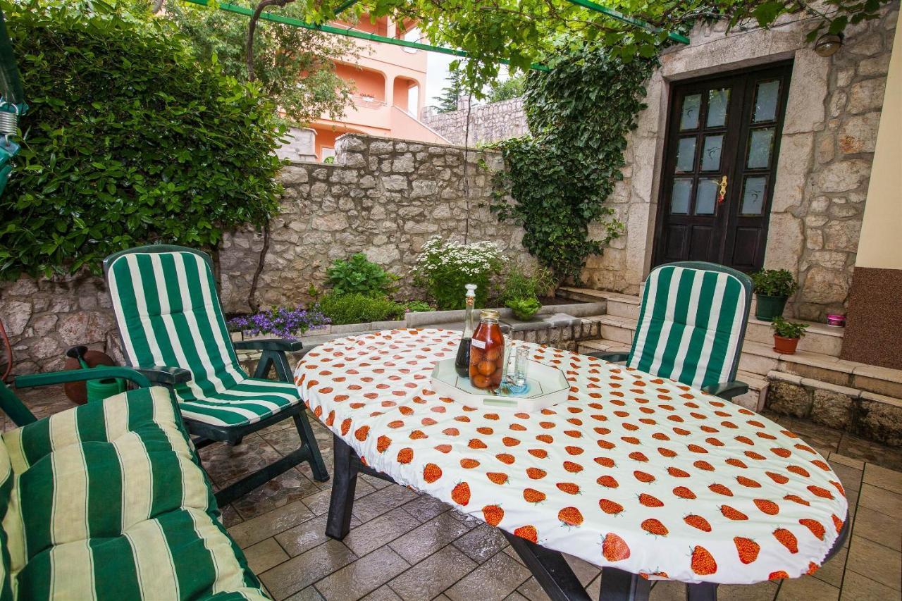 Apartments With A Parking Space Crikvenica - 11307 Экстерьер фото