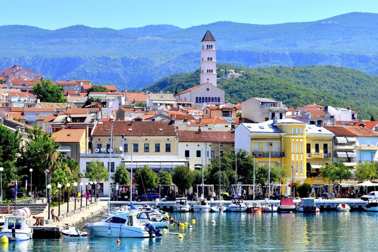 Apartments With A Parking Space Crikvenica - 11307 Экстерьер фото